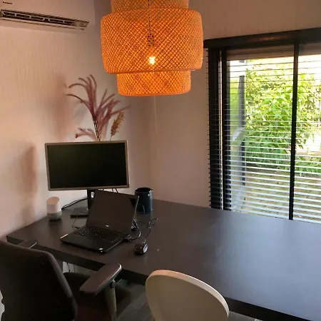 Paradise Garage בית נופש *