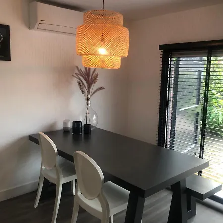 Paradise Garage Hébergement de vacances *